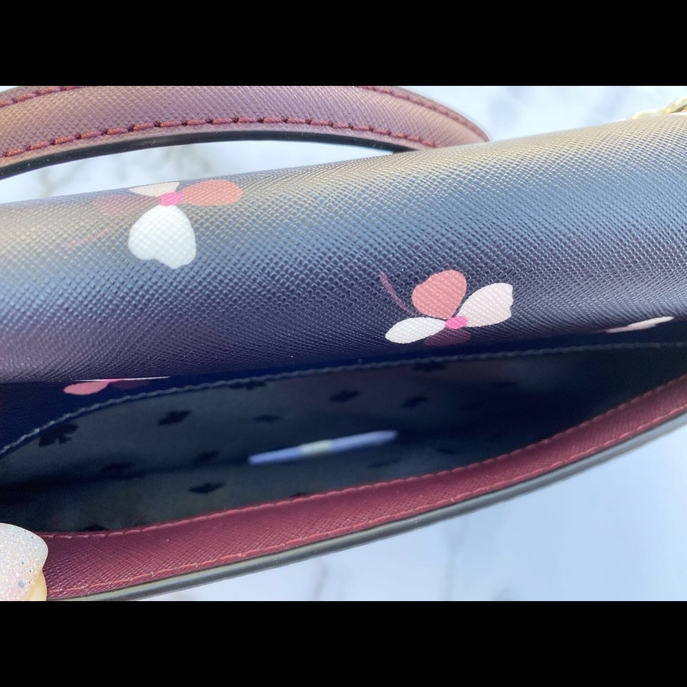 🌸Kate Spade Convertible Crossbody Flower💞 - Picture 6 of 8